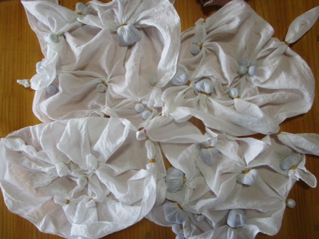 クサギ染 模様付け