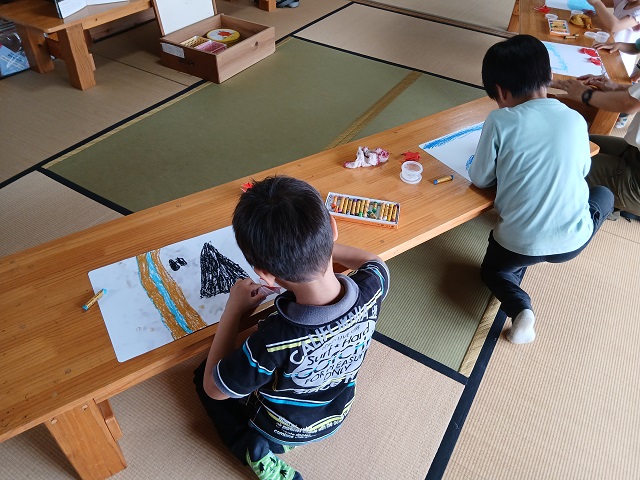 折り紙　カニ