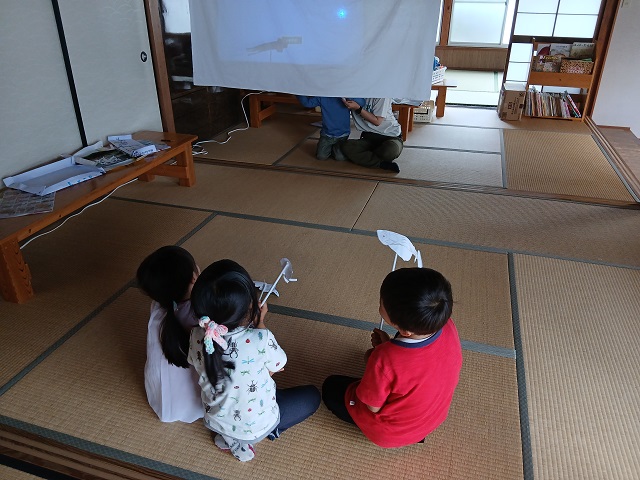 影絵ごっこ