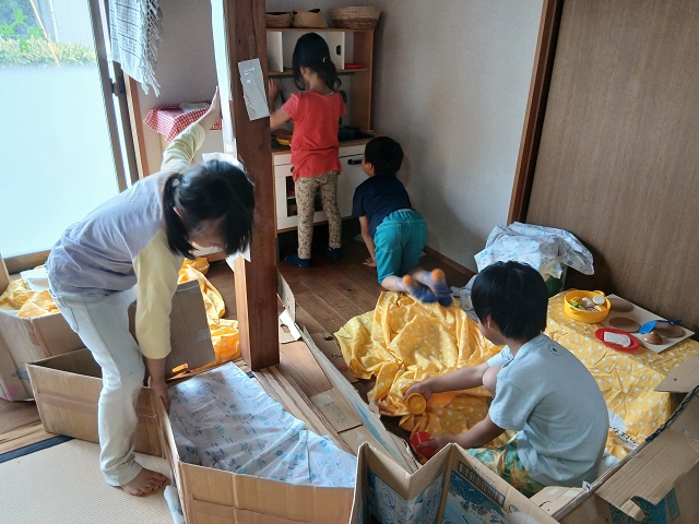 おうちごっこ