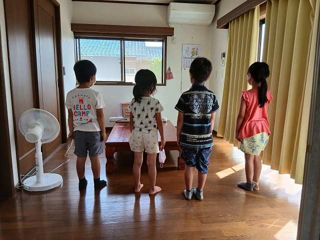 にじもく　うた