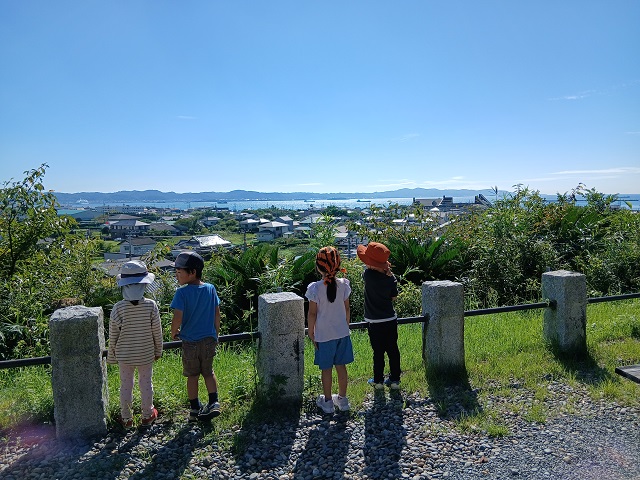 青い海と青い空